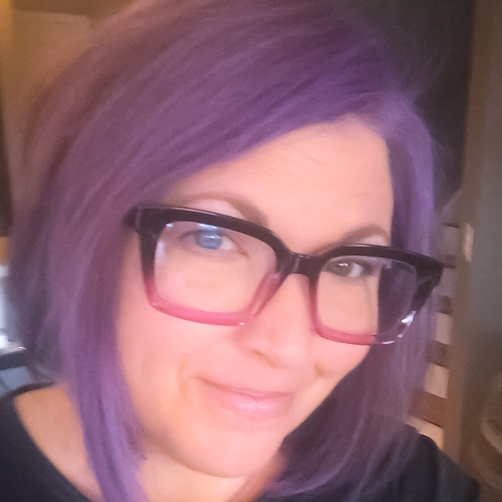 Meet your Posher, Stephanie - Picture 6 of 8